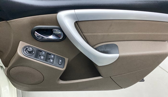 2018 Renault Duster RXZ 85 PS DIESEL, Diesel, Manual, 58,231 km, Driver Side Door Panels Control