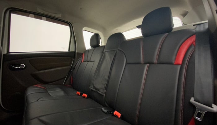 2018 Renault Duster RXZ 85 PS DIESEL, Diesel, Manual, 58,231 km, Right Side Rear Door Cabin