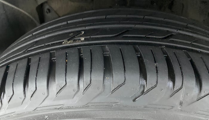 2018 Renault Duster RXZ 85 PS DIESEL, Diesel, Manual, 58,231 km, Left Front Tyre Tread