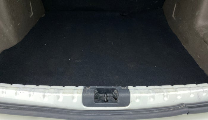 2018 Renault Duster RXZ 85 PS DIESEL, Diesel, Manual, 58,231 km, Boot Inside