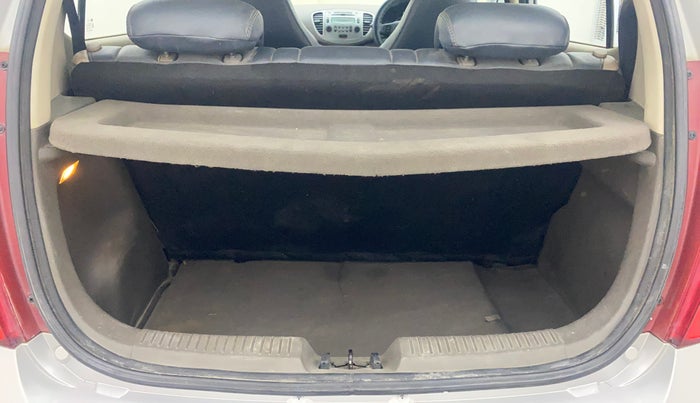 2012 Hyundai i10 SPORTZ (O) 1.2, Petrol, Manual, 83,393 km, Boot Inside