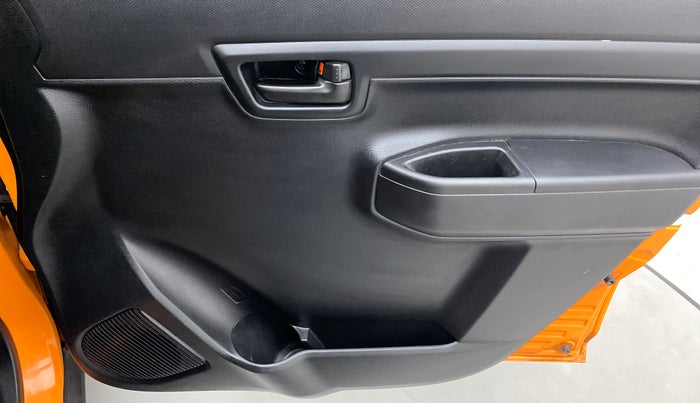 2019 Maruti S PRESSO VXI PLUS AMT, Petrol, Automatic, 14,860 km, Driver Side Door Panels Control