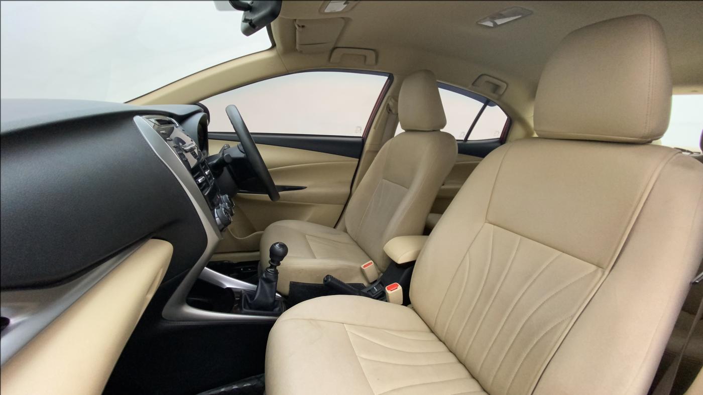 2019 Toyota YARIS J MT, Petrol, Manual, 27,652 km, Right Side Front Door Cabin