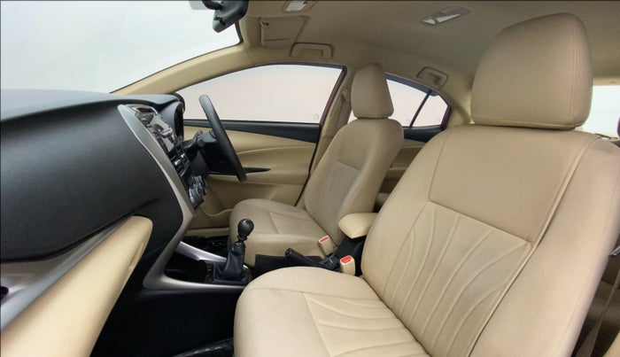 2019 Toyota YARIS J MT, Petrol, Manual, 27,652 km, Right Side Front Door Cabin