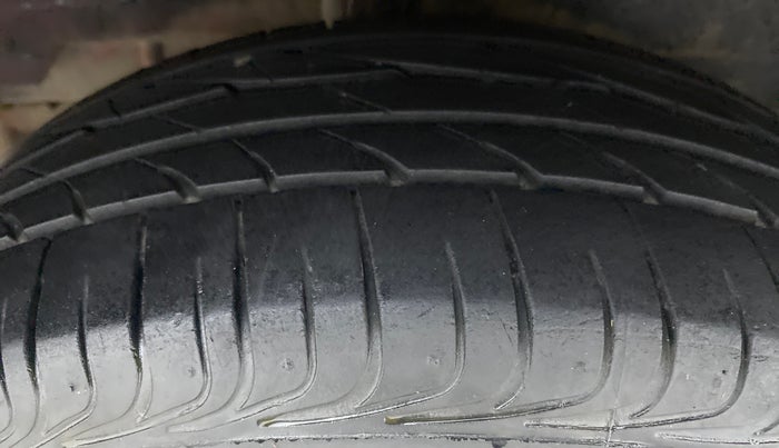 2019 Toyota YARIS J MT, Petrol, Manual, 27,652 km, Right Rear Tyre Tread