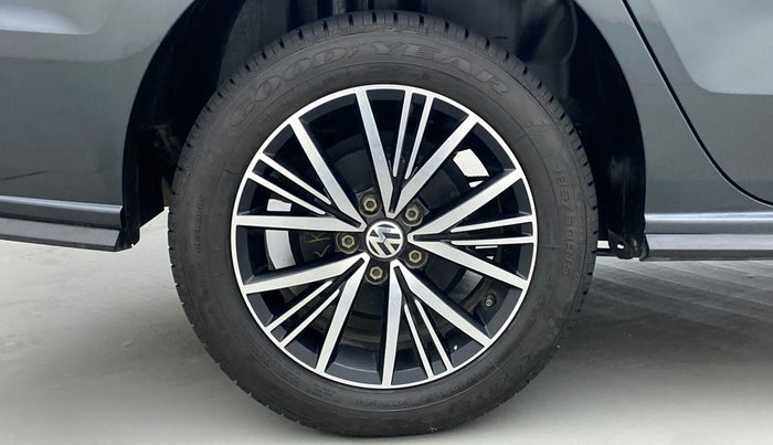 2019 Volkswagen Vento HIGHLINE PETROL, Petrol, Manual, 16,313 km, Right Rear Wheel