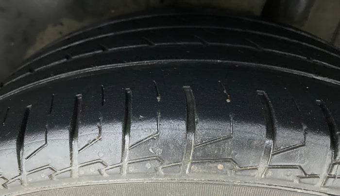 2020 Maruti S Cross ALPHA 1.5, Petrol, Manual, 28,121 km, Left Rear Tyre Tread