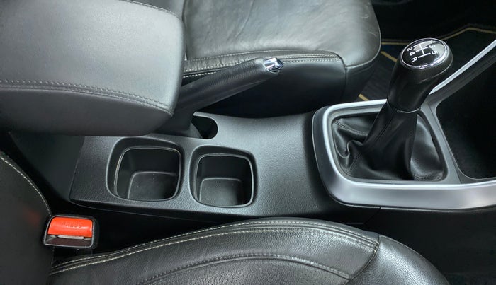 2020 Maruti S Cross ALPHA 1.5, Petrol, Manual, 28,121 km, Gear Lever
