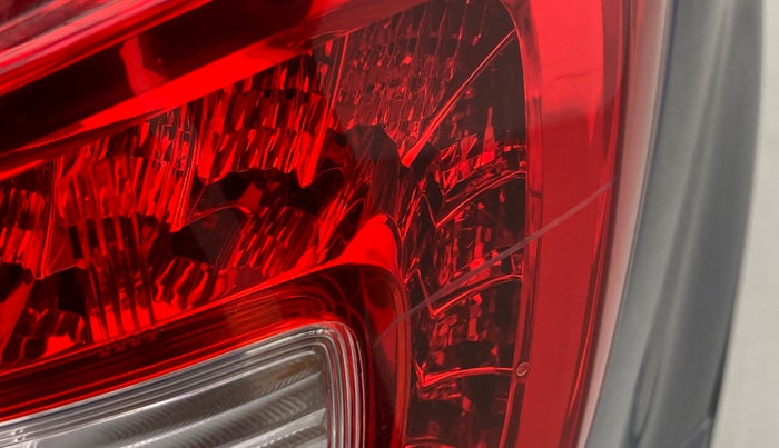 2020 Maruti S Cross ALPHA 1.5, Petrol, Manual, 28,121 km, Right tail light - Minor scratches