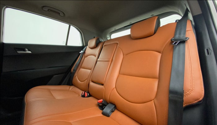 2018 Hyundai Creta SX AT 1.6 DIESEL, Diesel, Automatic, 74,337 km, Right Side Rear Door Cabin