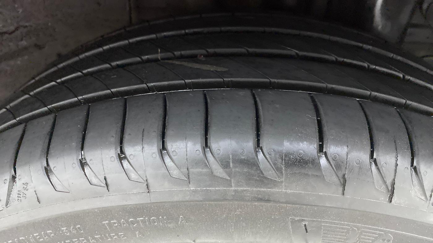 2019 Hyundai Elite i20 ASTA 1.2 (O), Petrol, Manual, 30,767 km, Left Rear Tyre Tread