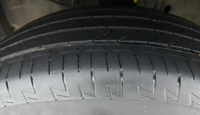 2017 Honda Jazz 1.2L I-VTEC SV, Petrol, Manual, 63,093 km, Left Front Tyre Tread