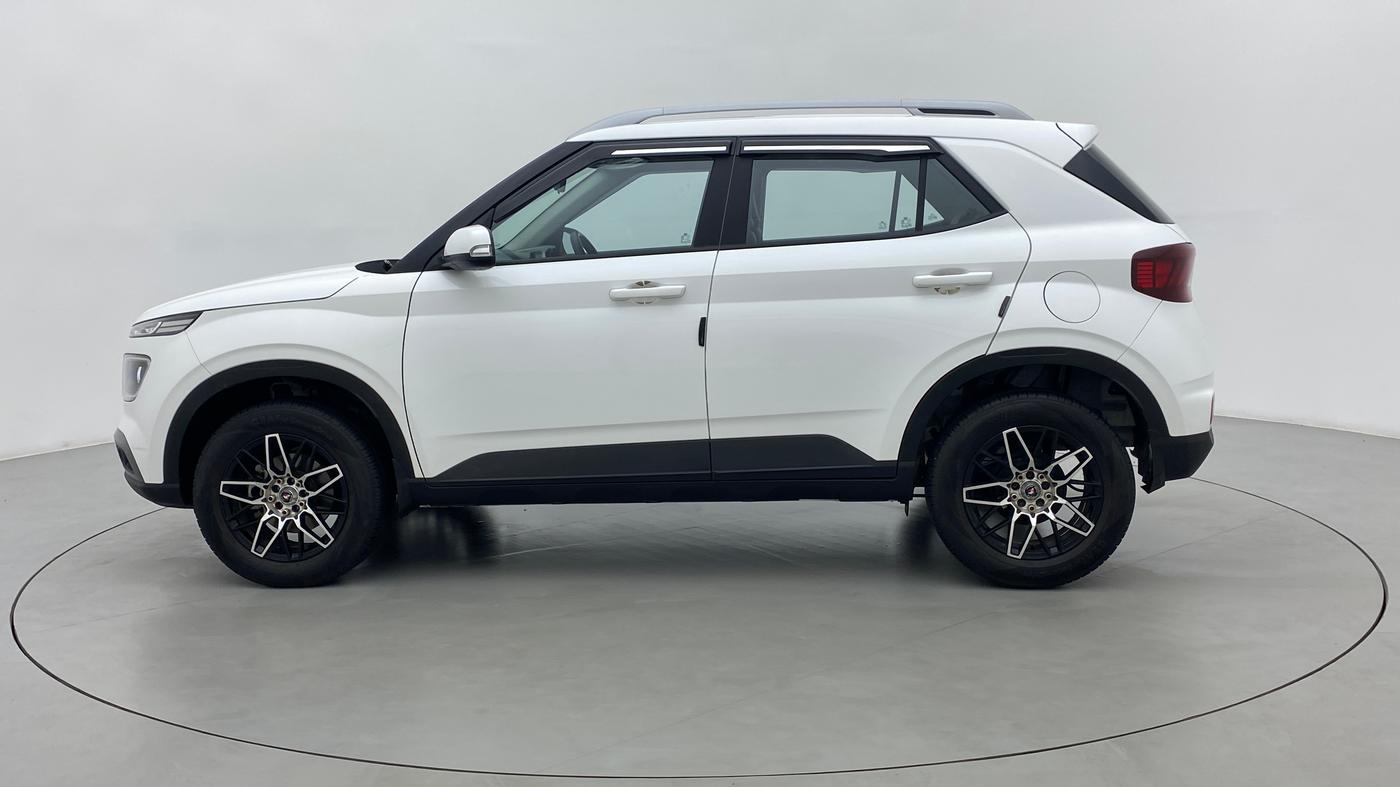 2022 Hyundai VENUE SX 1.5 CRDI, Diesel, Manual, 9,624 km, Left Side