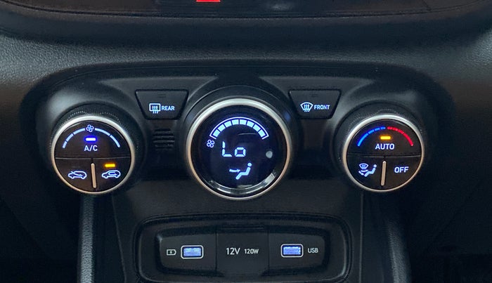 2022 Hyundai VENUE SX 1.5 CRDI, Diesel, Manual, 9,624 km, Automatic Climate Control