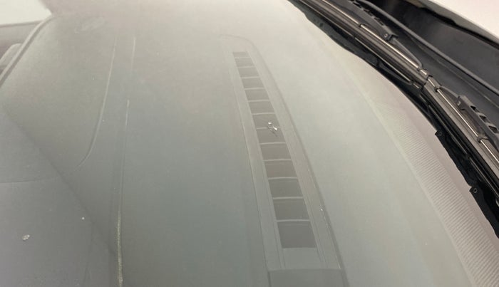 2017 Volkswagen Polo HIGHLINE1.2L PETROL, Petrol, Manual, 98,115 km, Front windshield - Minor spot on windshield