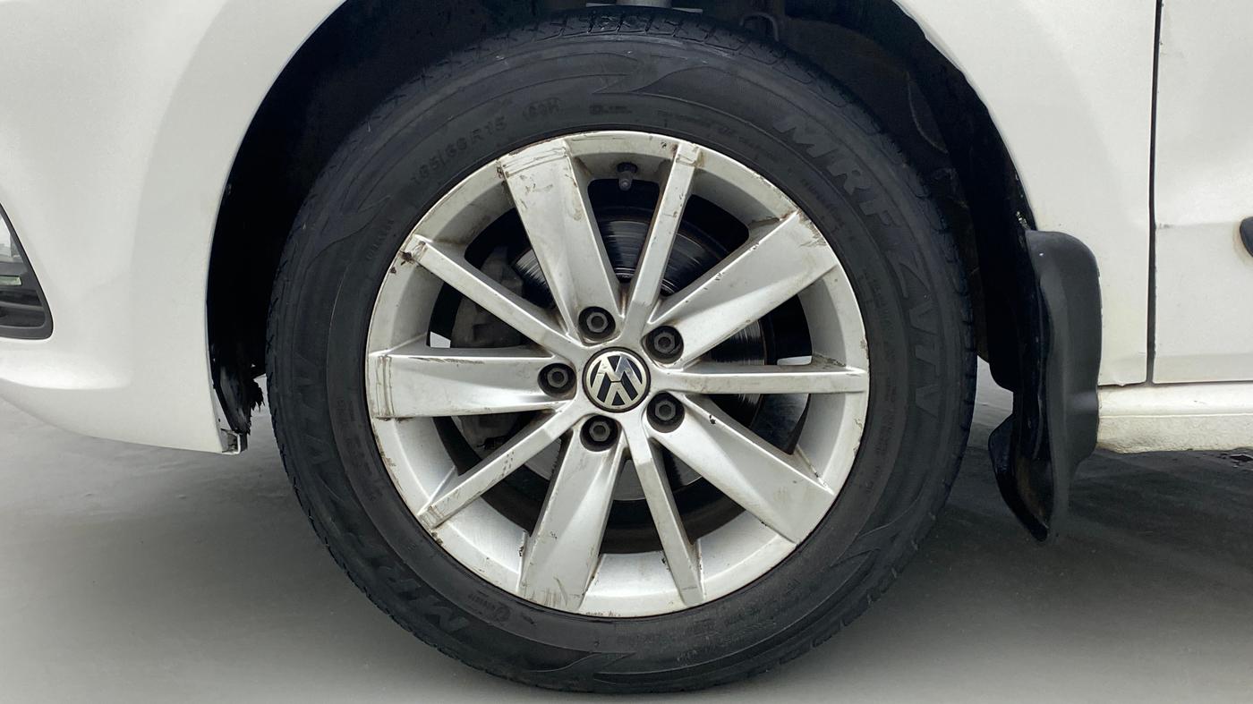2017 Volkswagen Polo HIGHLINE1.2L PETROL, Petrol, Manual, 98,115 km, Left Front Wheel