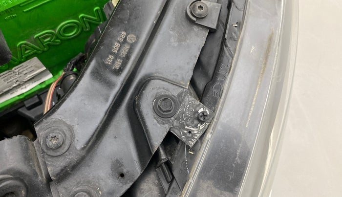 2017 Volkswagen Polo HIGHLINE1.2L PETROL, Petrol, Manual, 98,115 km, Left headlight - Clamp has minor damage