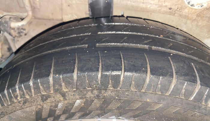 2017 Maruti Celerio ZXI, Petrol, Manual, 91,090 km, Right Rear Tyre Tread