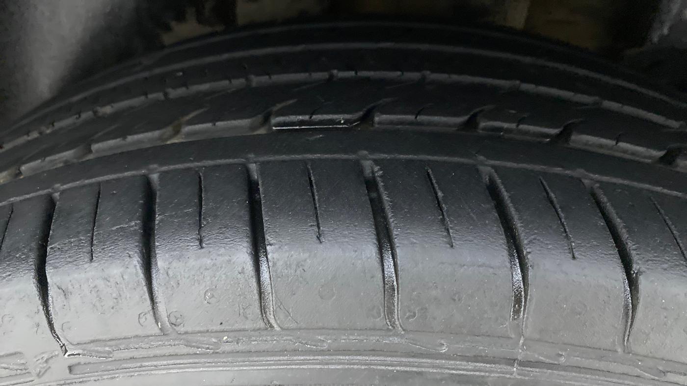 2019 KIA SELTOS HTX+ MT 1.5 DIESEL, Diesel, Manual, 20,374 km, Left Rear Tyre Tread