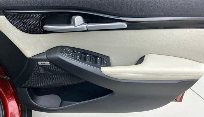 2019 KIA SELTOS HTX+ MT 1.5 DIESEL, Diesel, Manual, 20,374 km, Driver Side Door Panels Control