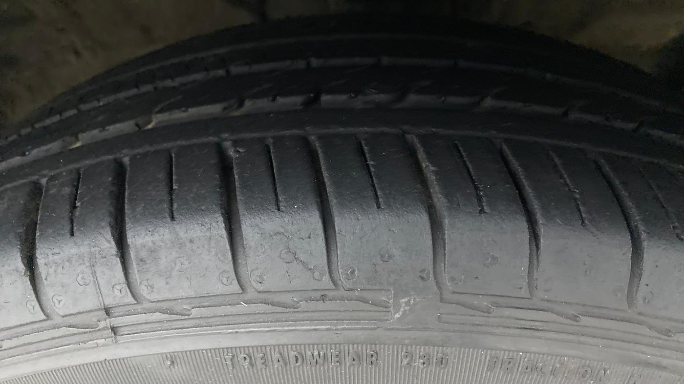 2019 KIA SELTOS HTX+ MT 1.5 DIESEL, Diesel, Manual, 20,374 km, Right Front Tyre Tread