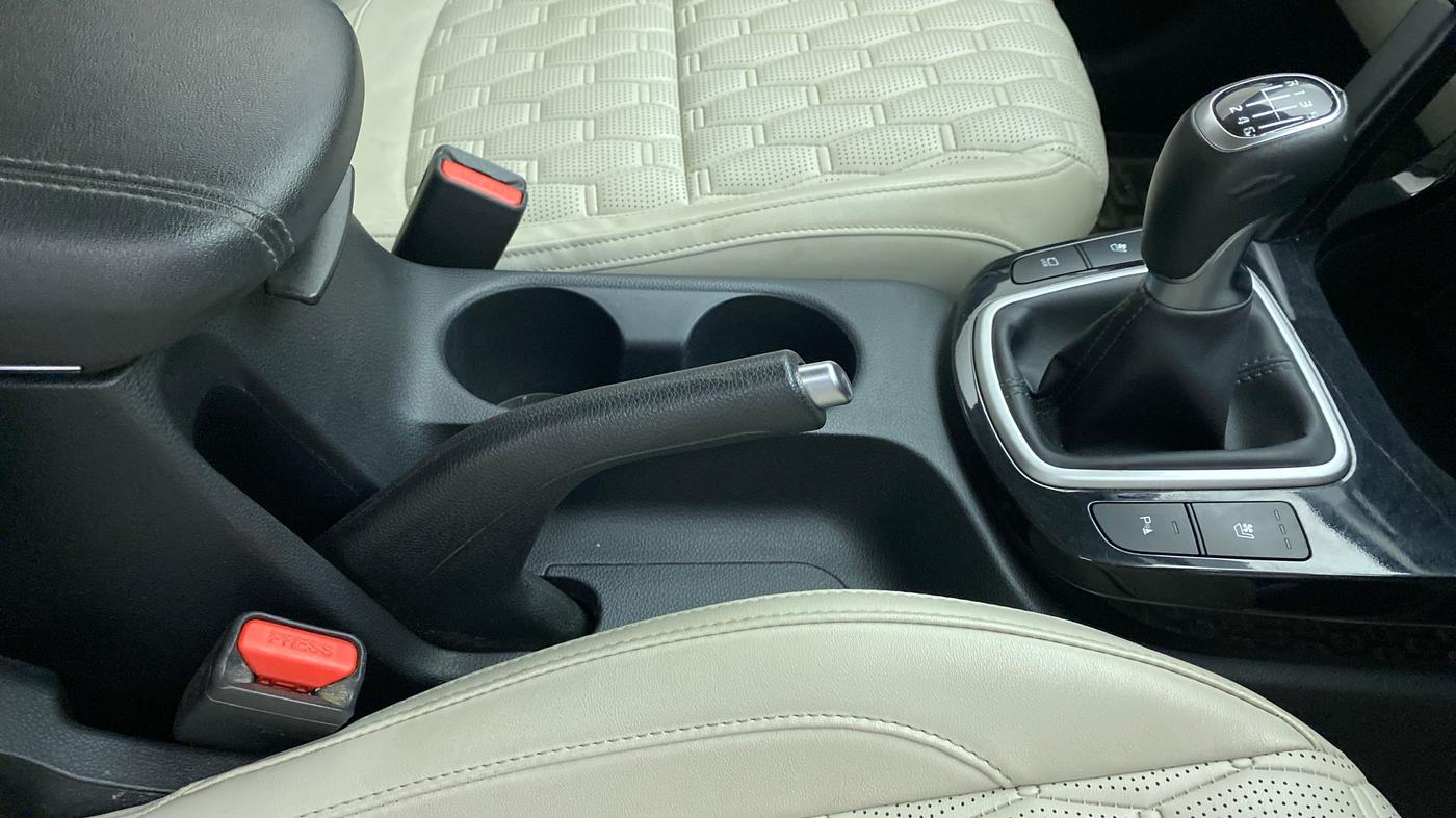 2019 KIA SELTOS HTX+ MT 1.5 DIESEL, Diesel, Manual, 20,374 km, Gear Lever