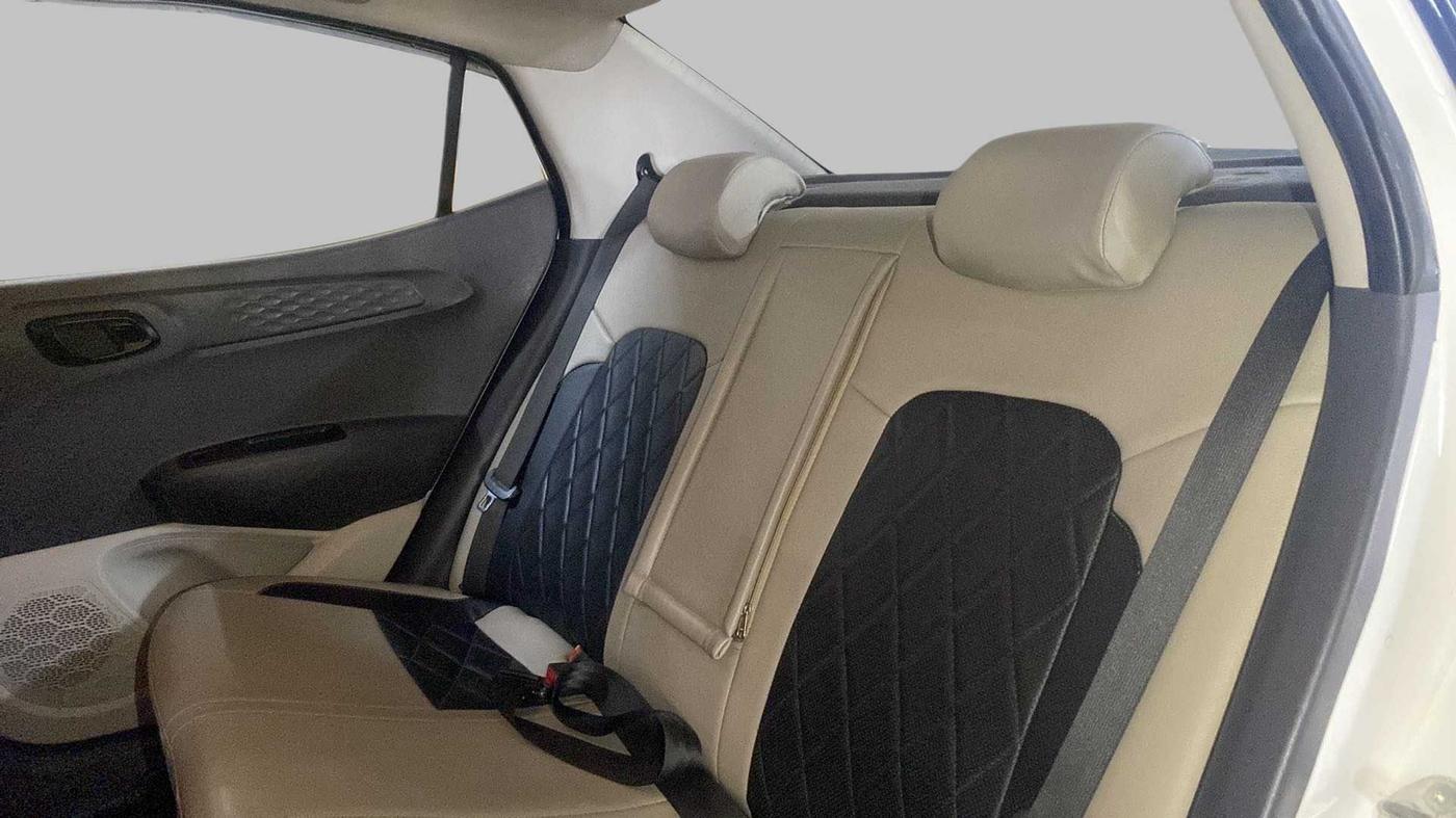 2020 Hyundai AURA S 1.2, Petrol, Manual, 49,931 km, Right Side Rear Door Cabin