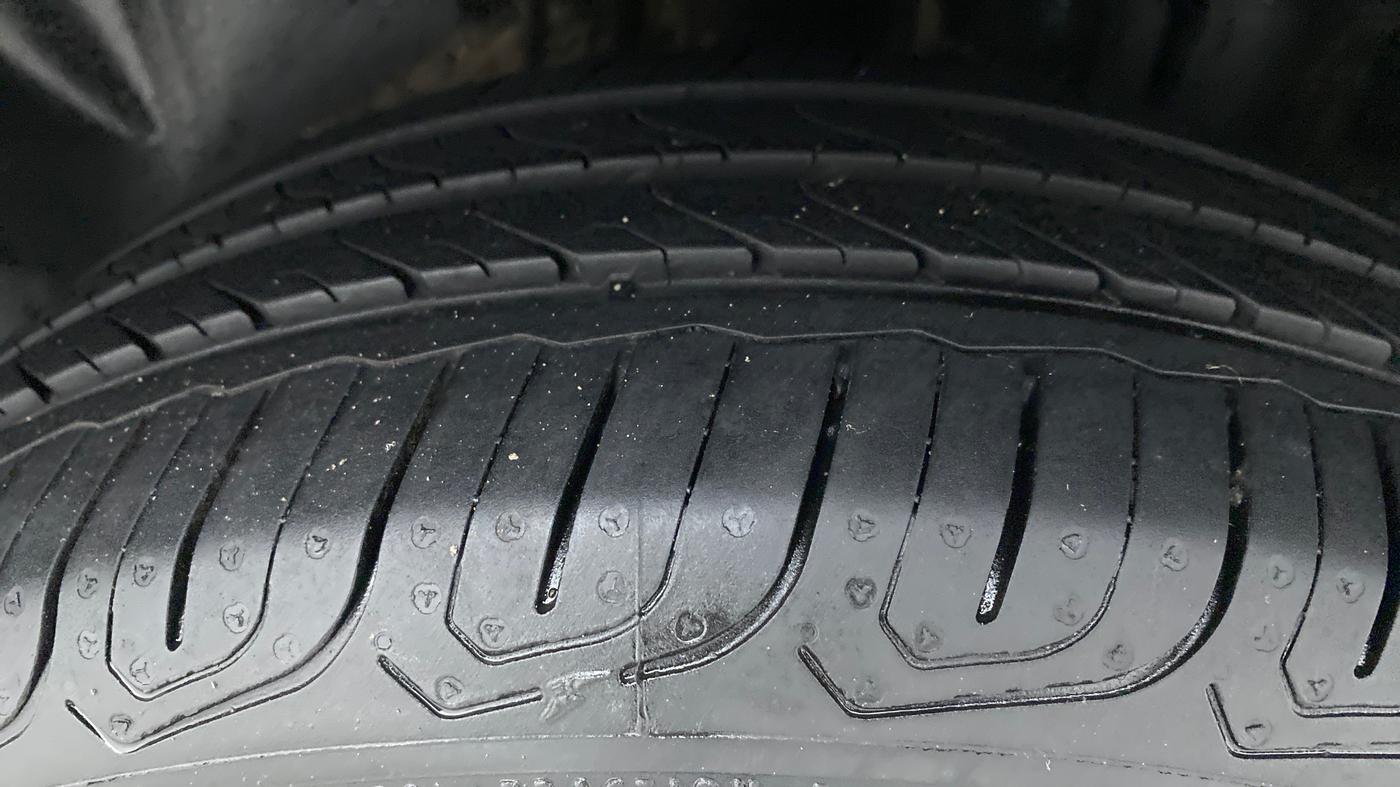 2018 Skoda Rapid 1.5 TDI MT AMBITION, Diesel, Manual, 58,503 km, Left Rear Tyre Tread