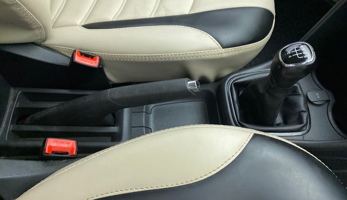 2018 Skoda Rapid 1.5 TDI MT AMBITION, Diesel, Manual, 58,503 km, Gear Lever