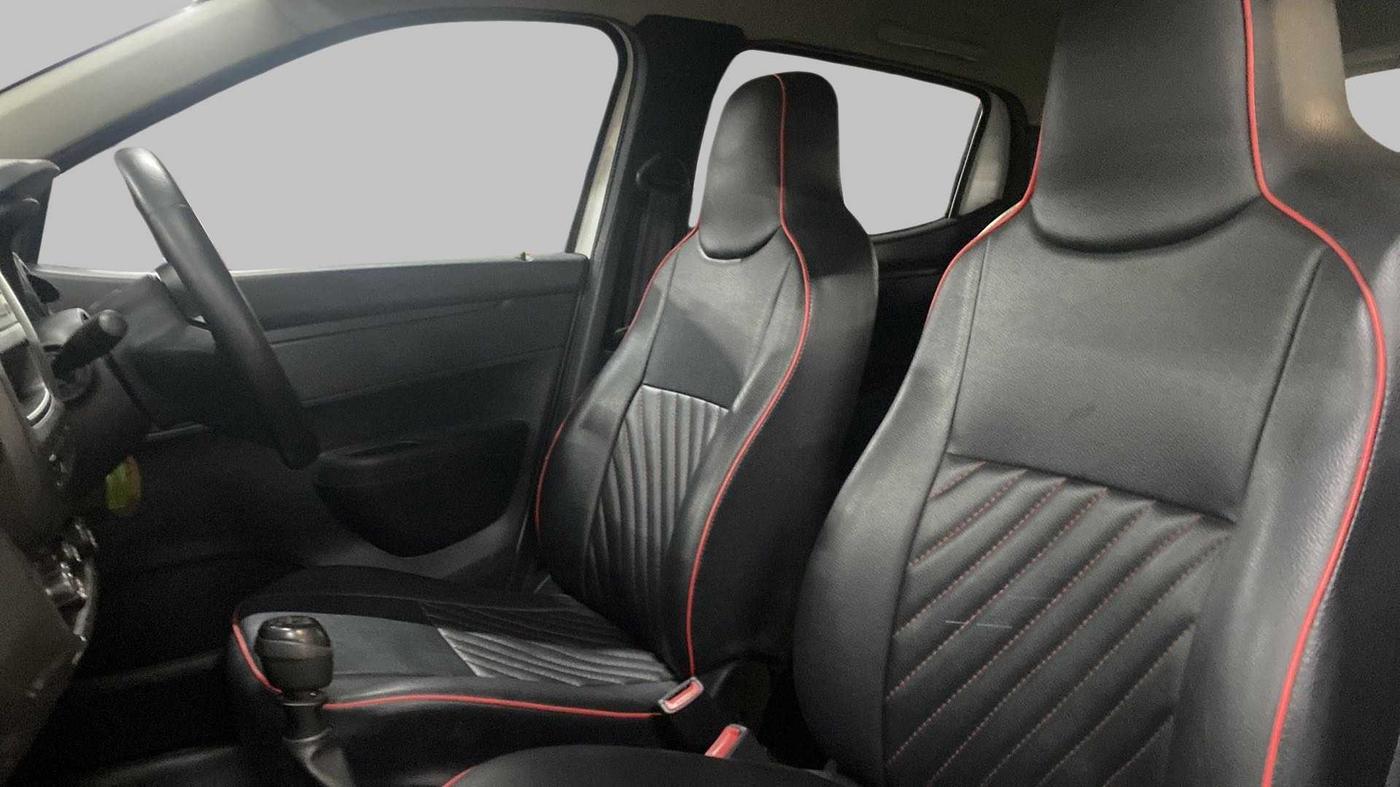 2020 Renault Kwid RXL, Petrol, Manual, 28,115 km, Right Side Front Door Cabin