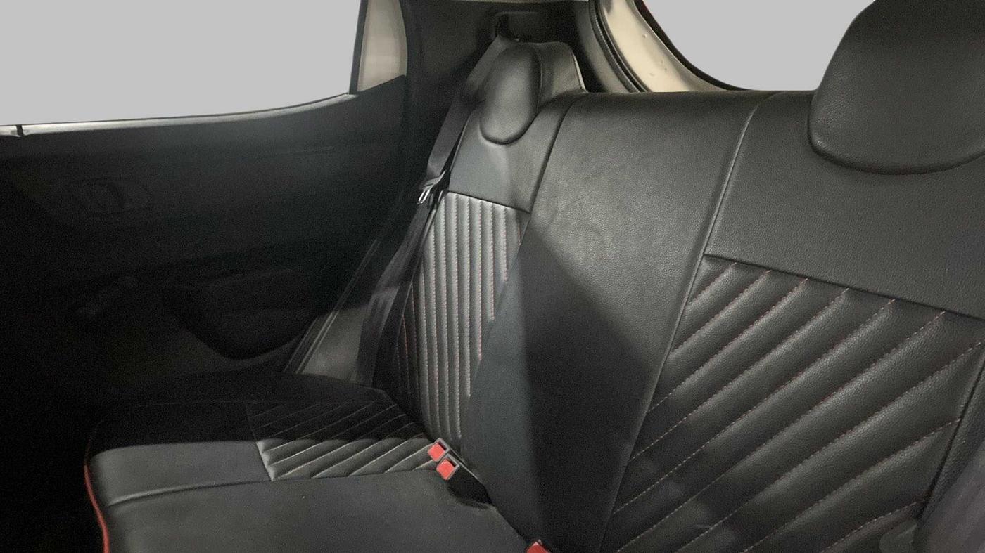 2020 Renault Kwid RXL, Petrol, Manual, 28,115 km, Right Side Rear Door Cabin