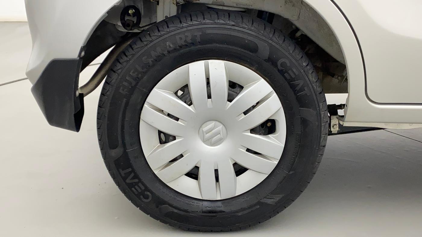 2022 Maruti Alto VXI, Petrol, Manual, 1,521 km, Right Rear Wheel