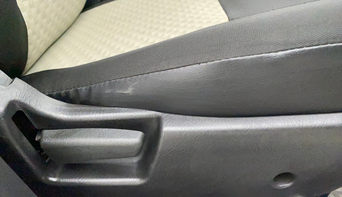 2022 Maruti Alto VXI, Petrol, Manual, 1,521 km, Driver Side Adjustment Panel