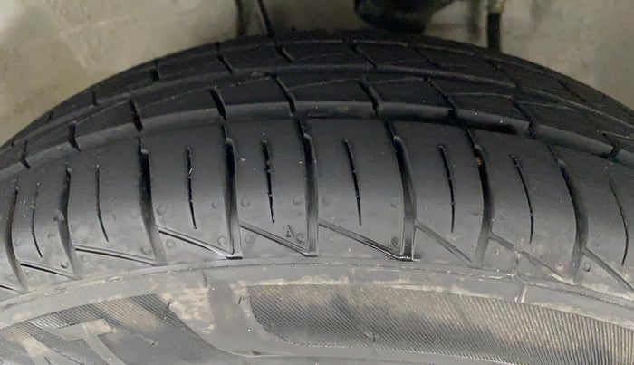 2022 Maruti Alto VXI, Petrol, Manual, 1,521 km, Left Front Tyre Tread