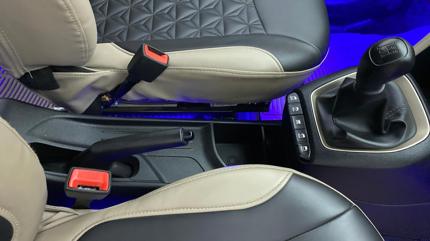 2020 Hyundai NEW SANTRO MAGNA, Petrol, Manual, 13,184 km, Gear Lever