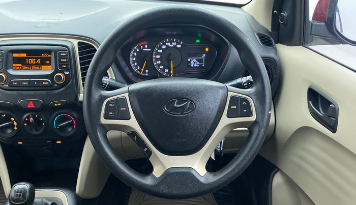 2020 Hyundai NEW SANTRO MAGNA, Petrol, Manual, 13,184 km, Steering Wheel Close Up