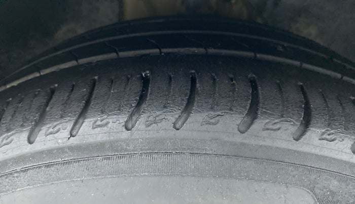 2020 Tata ALTROZ XZ PETROL, Petrol, Manual, 55,321 km, Right Front Tyre Tread