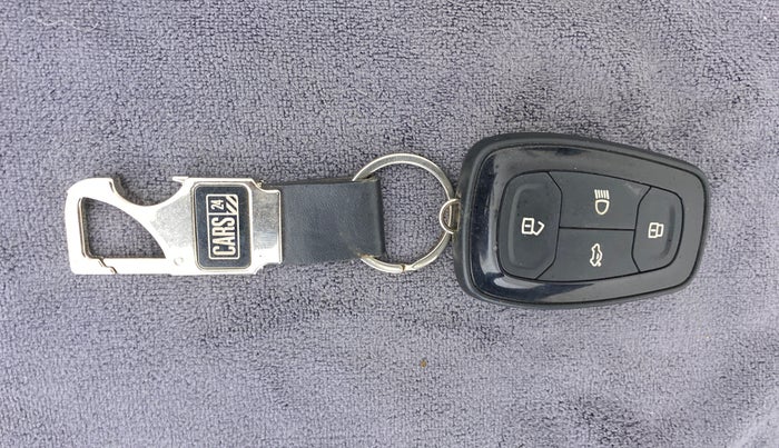 2020 Tata ALTROZ XZ PETROL, Petrol, Manual, 55,321 km, Key Close Up