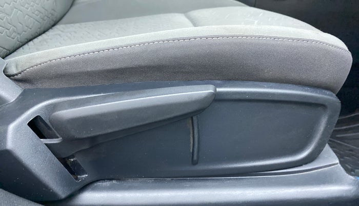 2020 Tata ALTROZ XZ PETROL, Petrol, Manual, 55,321 km, Driver Side Adjustment Panel