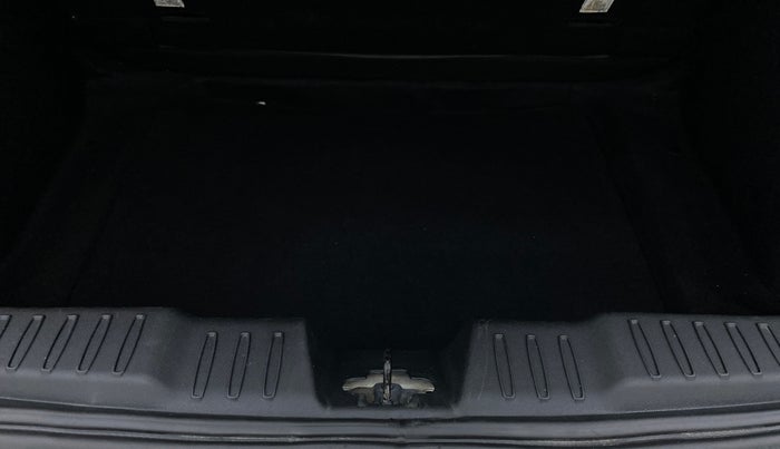 2020 Tata ALTROZ XZ PETROL, Petrol, Manual, 55,321 km, Boot Inside
