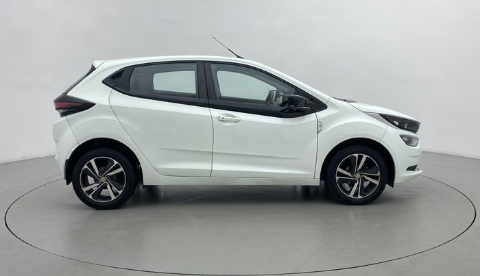 2020 Tata ALTROZ XZ PETROL, Petrol, Manual, 55,321 km, Right Side View
