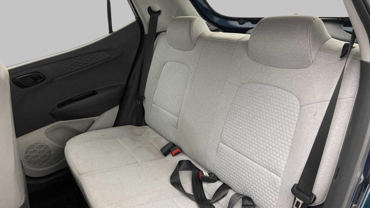 2020 Hyundai GRAND I10 NIOS MAGNA 1.2 KAPPA VTVT, Petrol, Manual, 19,713 km, Right Side Rear Door Cabin