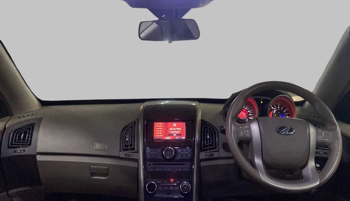 2015 Mahindra XUV500 W8, Diesel, Manual, 35,902 km, Dashboard