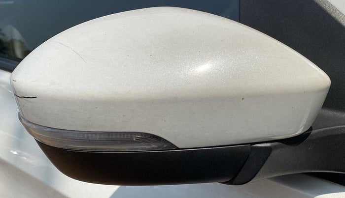 2019 Tata Tiago XZ PLUS DUAL TONE PETROL, Petrol, Manual, 35,228 km, Right rear-view mirror - Folding motor not working