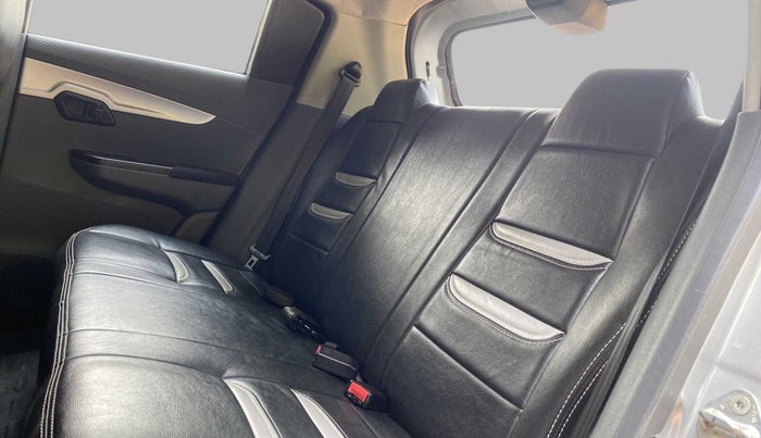 2017 Mahindra KUV 100 NXT K6+ P 6 STR, Petrol, Manual, 44,434 km, Right Side Rear Door Cabin