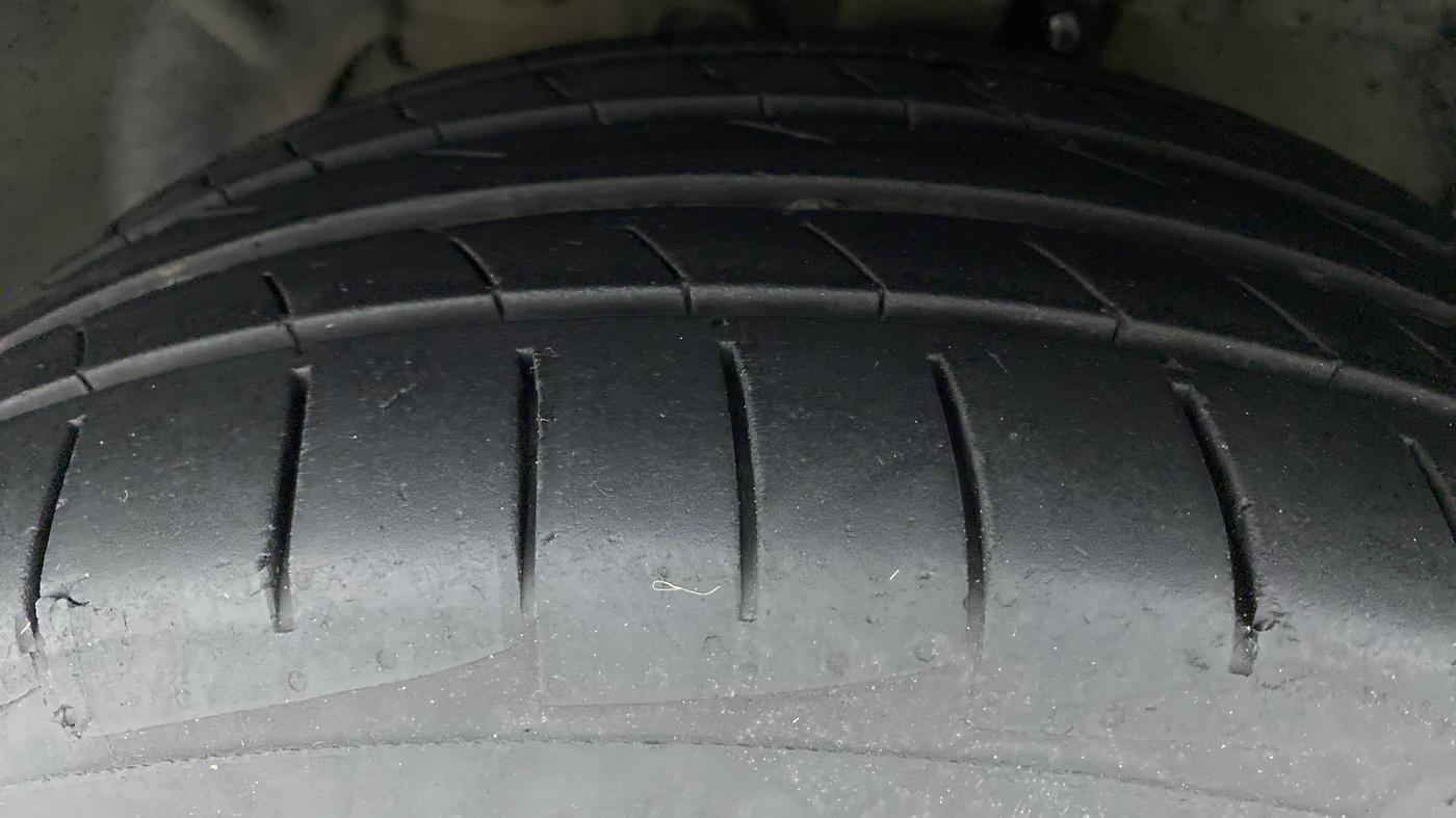 2014 Ford Ecosport TITANIUM 1.5L DIESEL (OPT), Diesel, Manual, 99,843 km, Left Front Tyre Tread