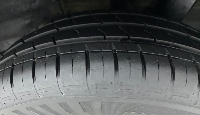 2022 Hyundai GRAND I10 NIOS SPORTZ AMT 1.2 KAPPA VTVT, Petrol, Automatic, 6,042 km, Left Rear Tyre Tread