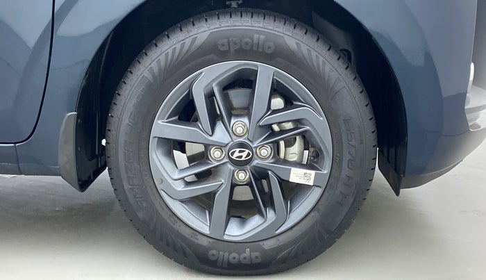 2022 Hyundai GRAND I10 NIOS SPORTZ AMT 1.2 KAPPA VTVT, Petrol, Automatic, 6,042 km, Right Front Wheel