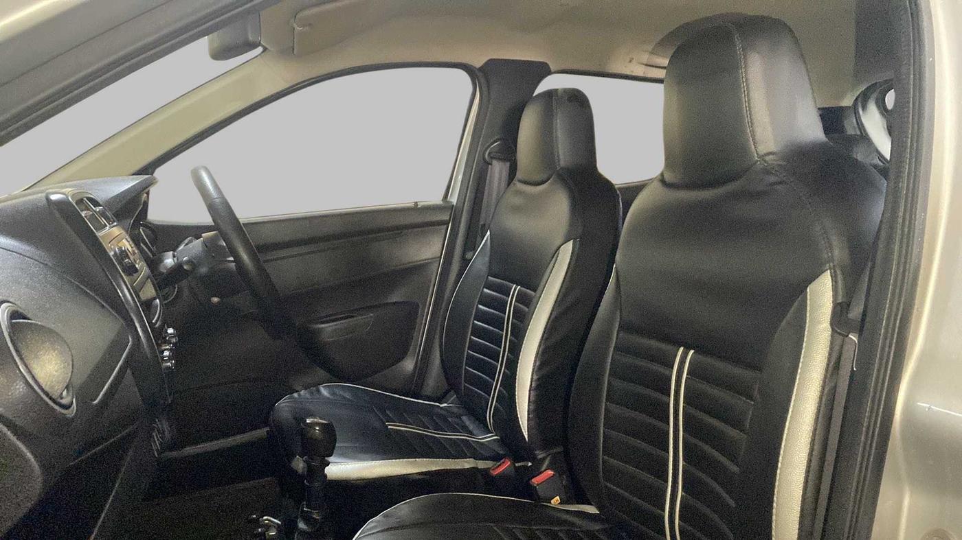 2019 Renault Kwid RXL, Petrol, Manual, 31,850 km, Right Side Front Door Cabin