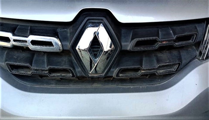 2019 Renault Kwid RXL, Petrol, Manual, 31,850 km, Front bumper - Chrome strip damage